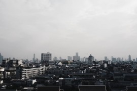 日本开始免费送房，我国房地产离此还有多远？
